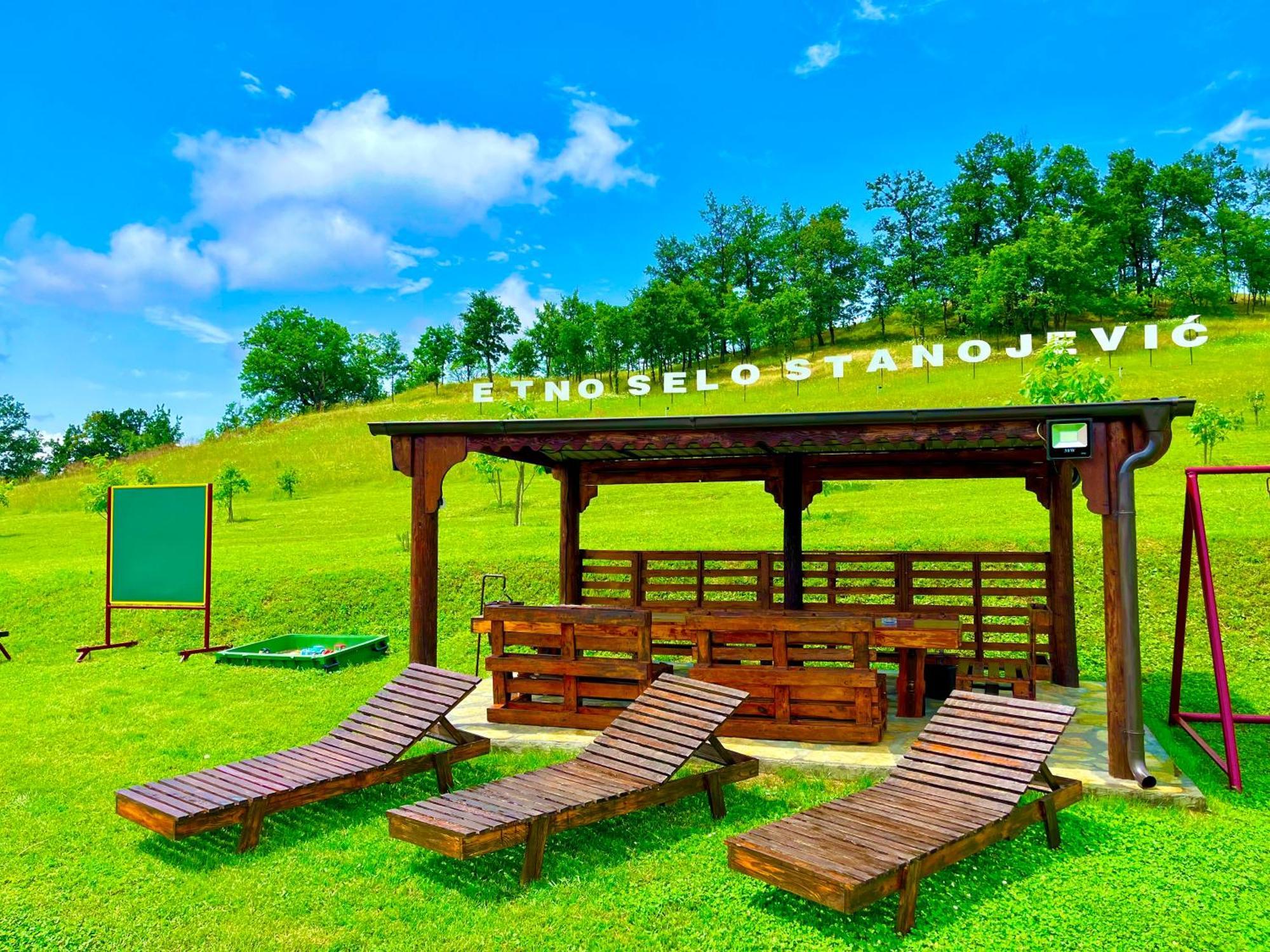 Etno Selo Stanojevic Hotel Boljevac Екстериор снимка